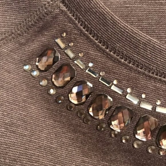 PRINCESS VERA WANG Size Medium Gray Top Jewels Shirt Crewneck Pullover - Picture 3 of 7